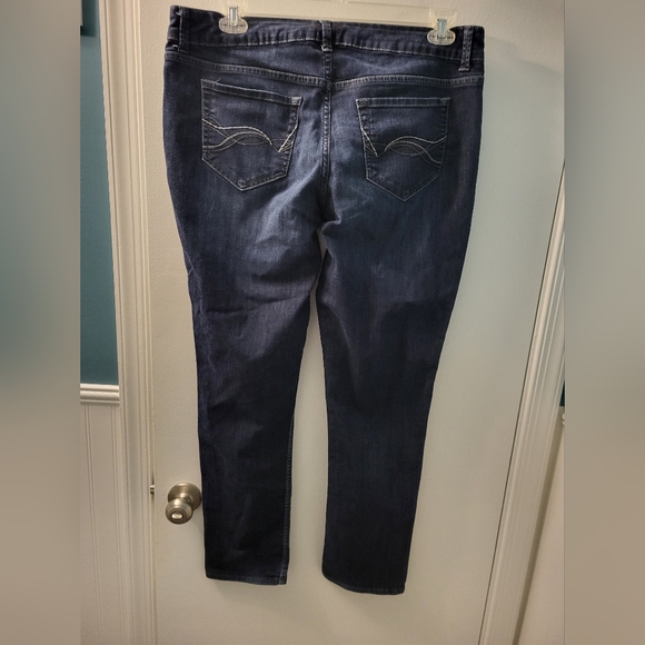 Women's Dark Blue, Lee by Rider,  size 18 jeans - Picture 2 of 4